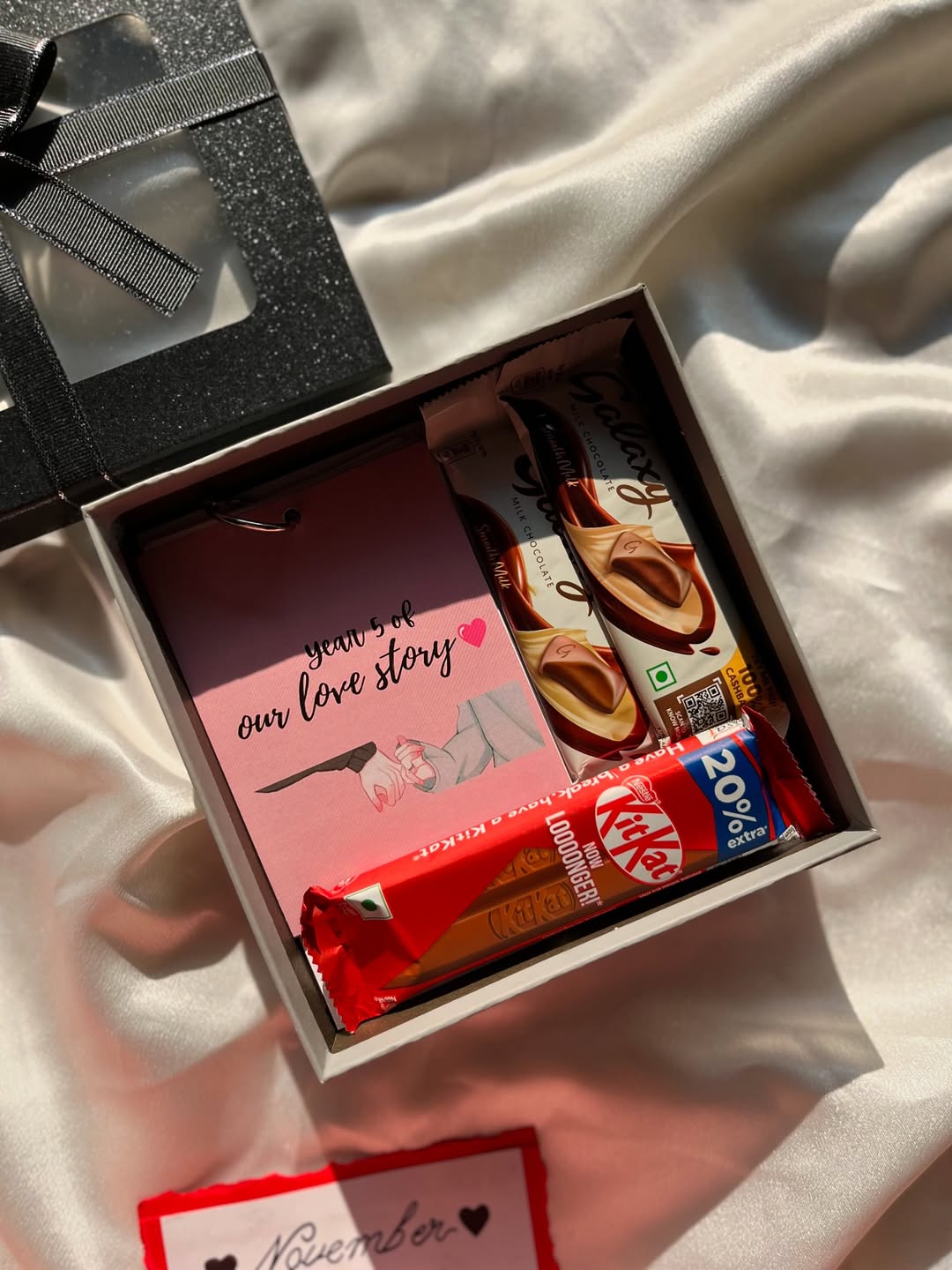 Love & Treats Hamper – Custom Note, Chocolates & Calendar Card