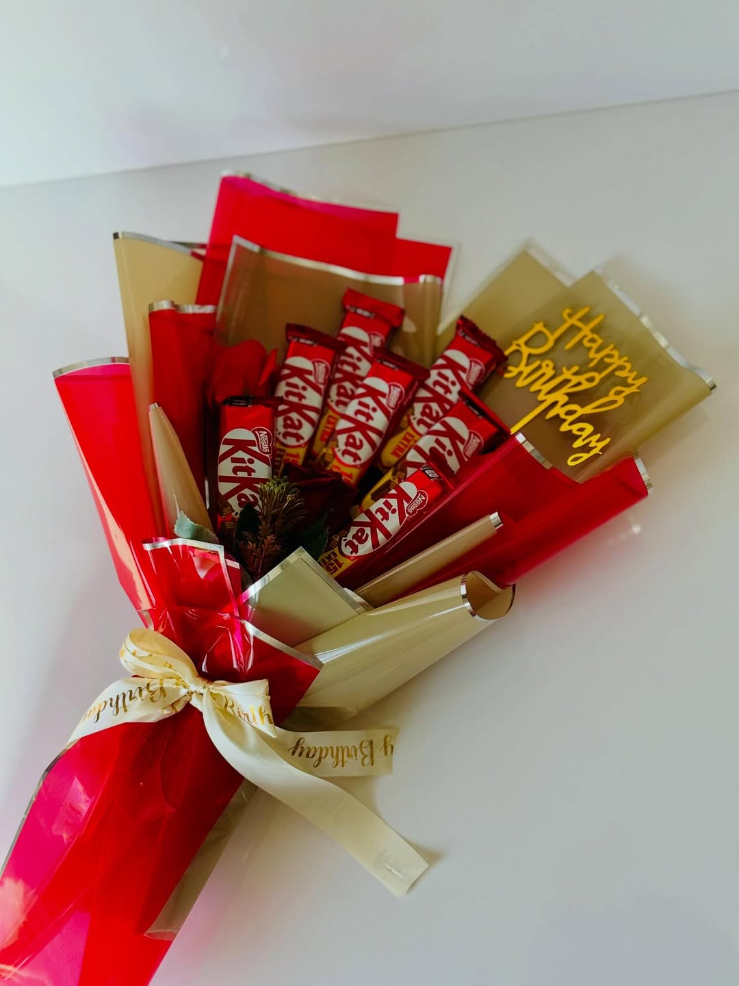 KitKat Chocolate Bouquet Gift – Wrapped in Red