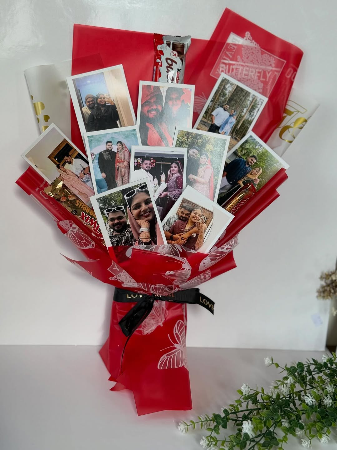 Royal Personalized Photo Bouquet – Red Wrap