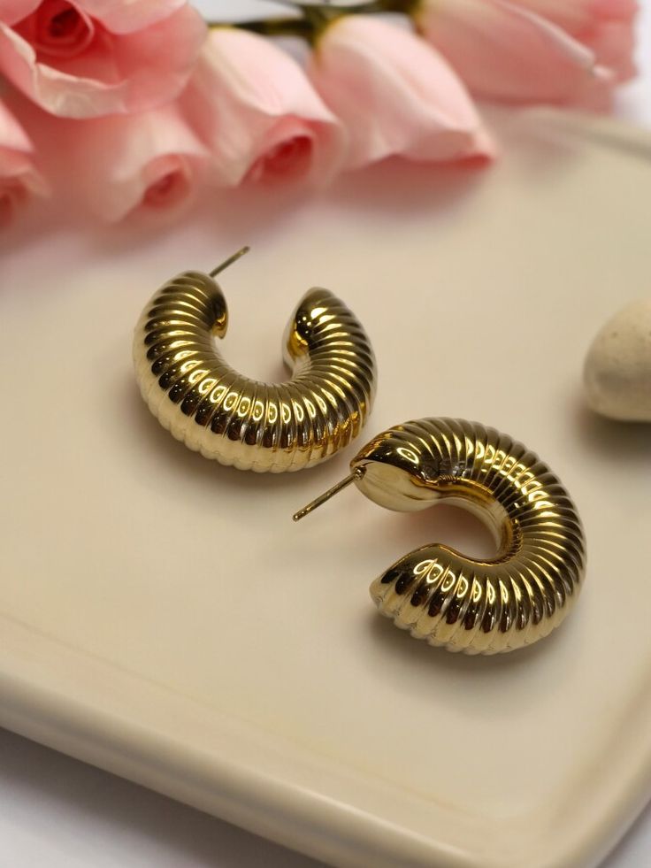 Comfy Chunky Gold Ribbed Hoops Earings - Gifted by Moni earing for women