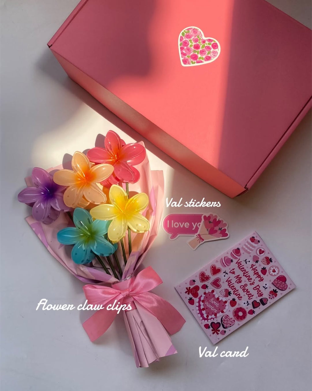 Hair Clutcher Bouquet | Claw Clip Flower Gift Bouquet (5 Large Claw set)