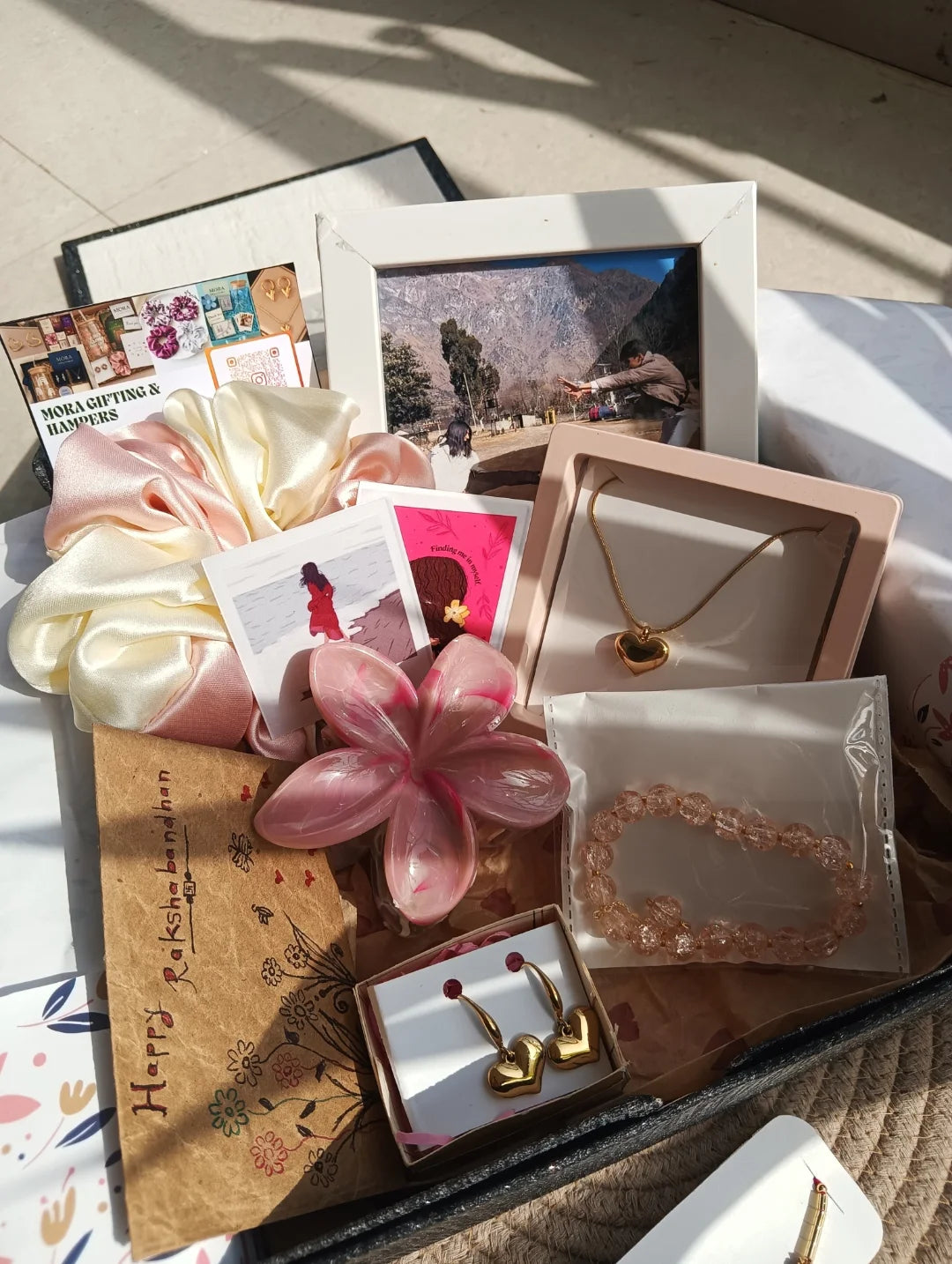 Memory-Making Cute Gift Hamper