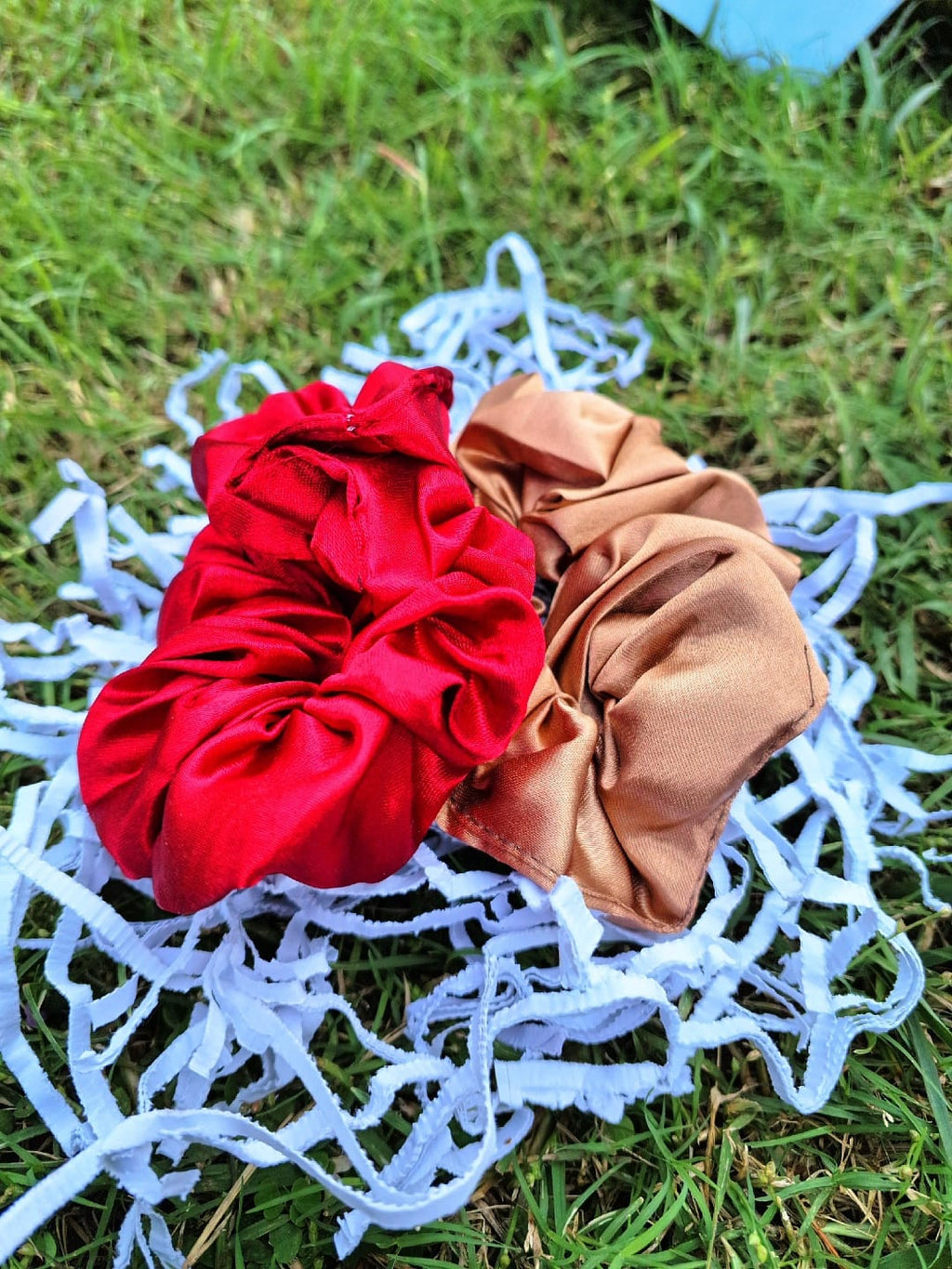 Golden Glow Crystal & Pearl Earrings Gift Hamper Set