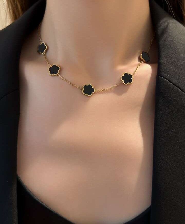 Maddy Space Stylish Clo-ver Pendant Necklace for Women